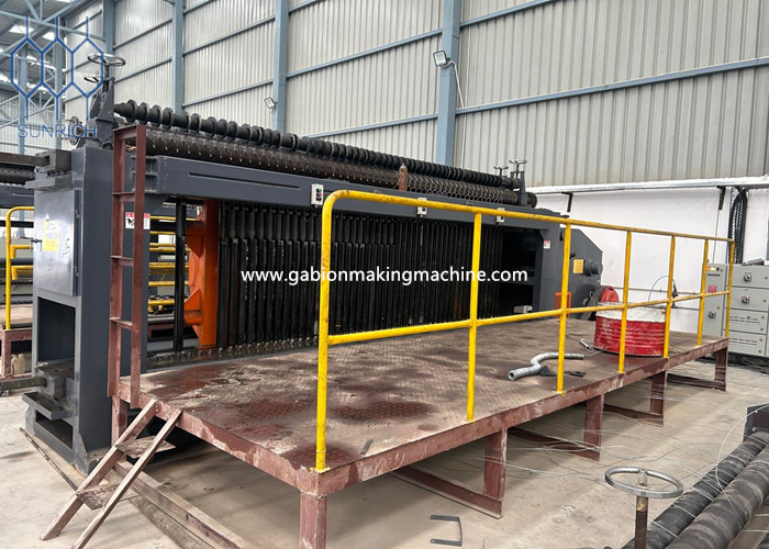 บล็อกบริษัทล่าสุดเกี่ยวกับ What Specifications Should Buyers Confirm Before Ordering a Gabion Making Machine?