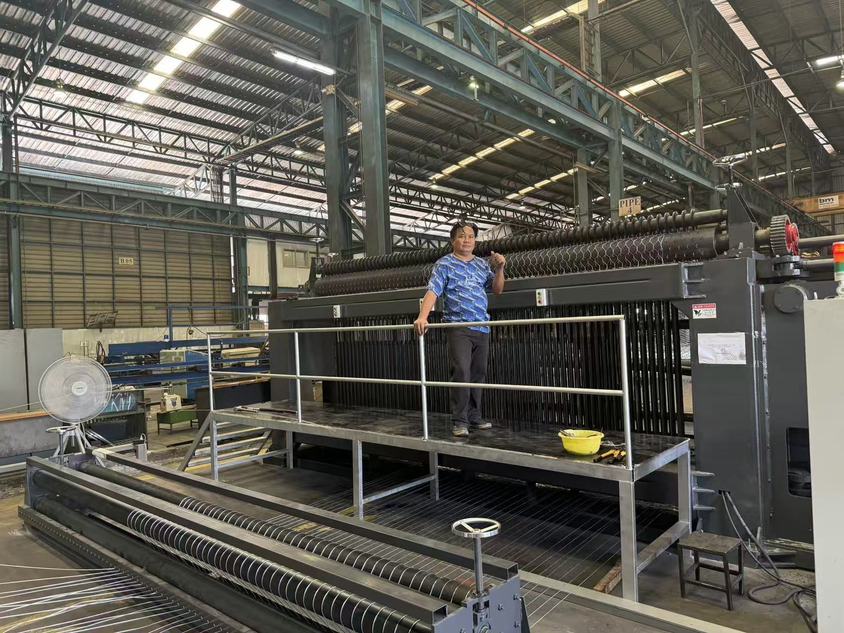 บล็อกบริษัทล่าสุดเกี่ยวกับ How to Reduce Downtime When Changing Gabion Mesh Sizes and Wire Specifications