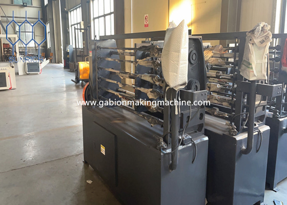 ซื้อ 22KW Gabion Mesh Line ความเร็วการผลิตเร็ว 30-50m / นาที การผลิตออนไลน์
