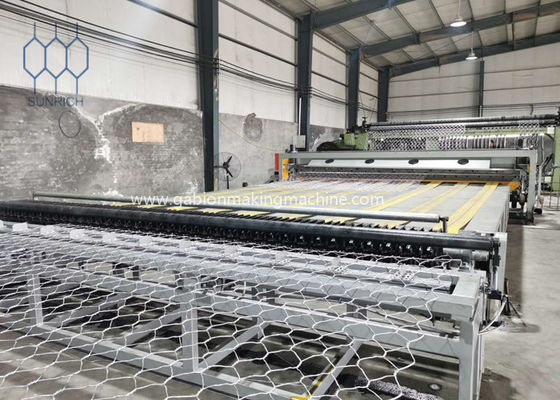 สายการผลิต Gabion Plc อัตโนมัติขนาด 100x120 มม. สำหรับแผ่นตาข่ายเกเบี้ยนความกว้าง 4500 มม